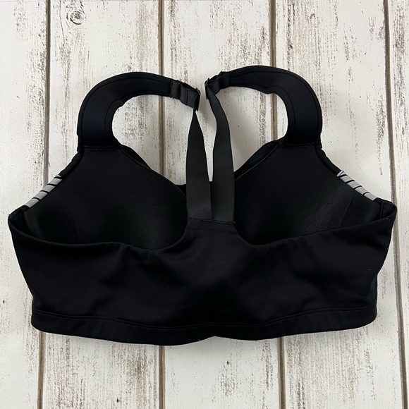 36DD Victoria’s Secret On Point Knockout Front Close Sports Bra - Picture 8 of 9